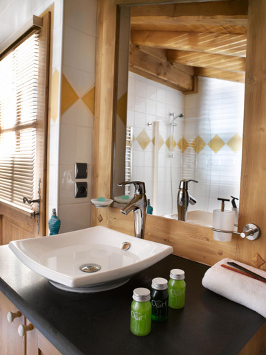 Bathroom 5, CGH Residences & Spas Les Cimes Blanches, Savoie