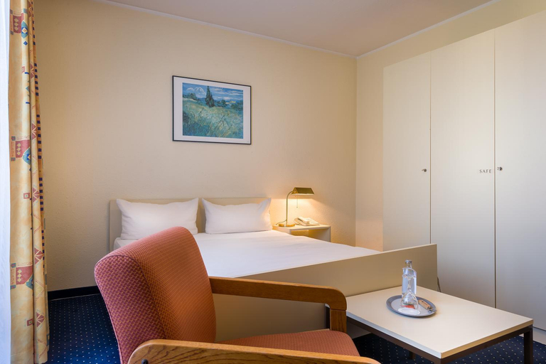 Bedroom 3, acora Bonn Living the City, Bonn