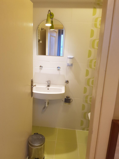 Bathroom 4, Hotel Crowded House, Eceabat