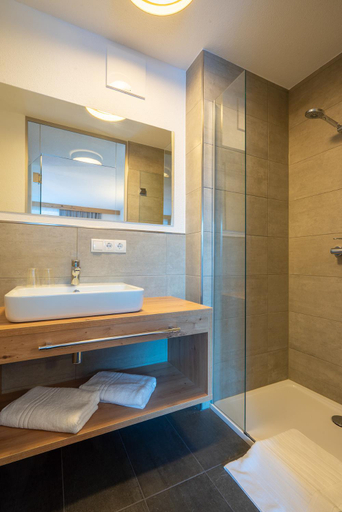 Others 4, MAXAlpin Appartements, Imst