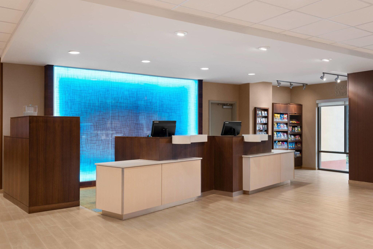 Public Area 3, Fairfield Inn & Suites by Marriott Charlottesville Downtown/University Area, Charlottesville