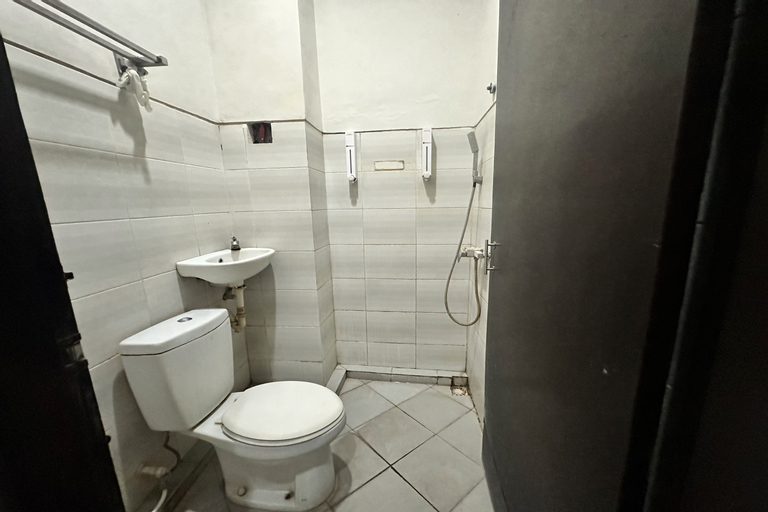 Bathroom 4