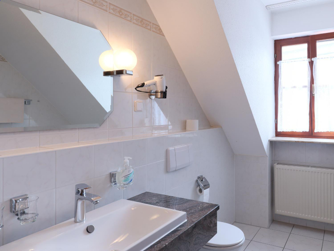 Bathroom 5, Michels Stern, Kitzingen