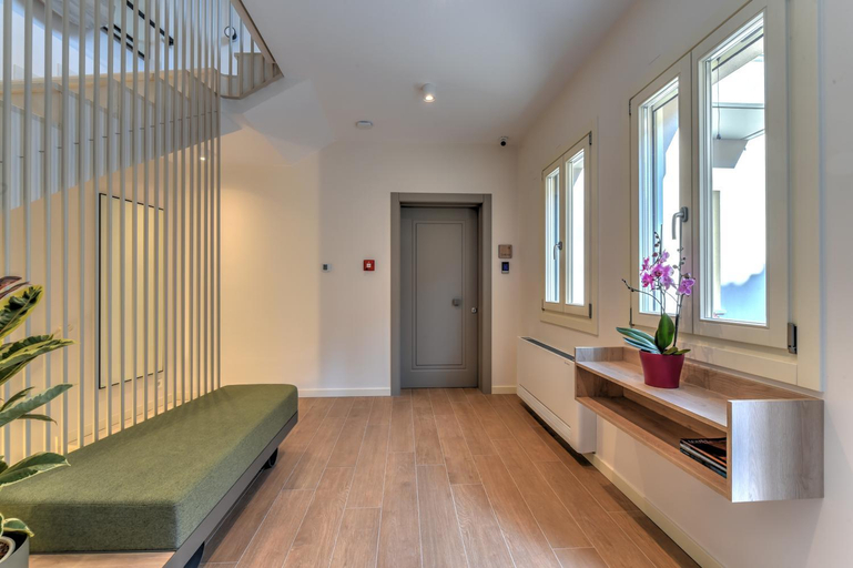 5, Zalo Urban Living Spaces, Epirus