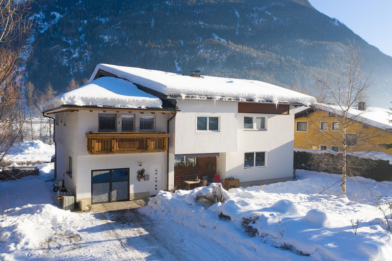 Others 5, MAXAlpin Appartements, Imst