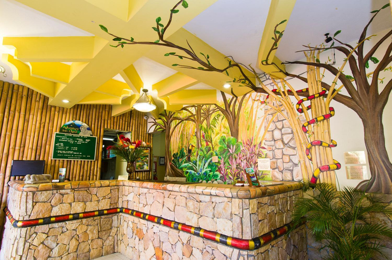 Public Area, Adventure Inn, Heredia