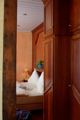Bedroom, Logis Hotel-Restaurant Petry, Vianden