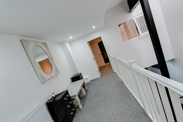 Others 5, Duke Street Aparthotel, Sefton