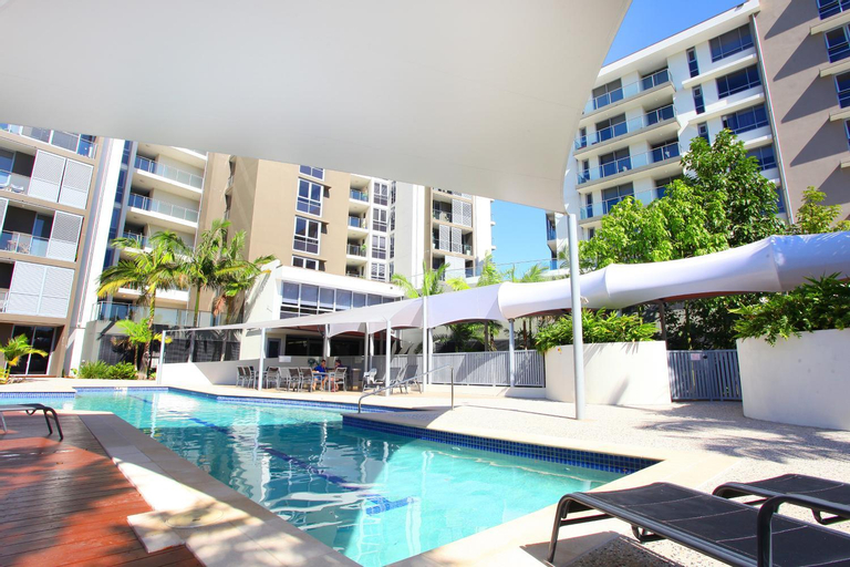 Swimming Pool 4