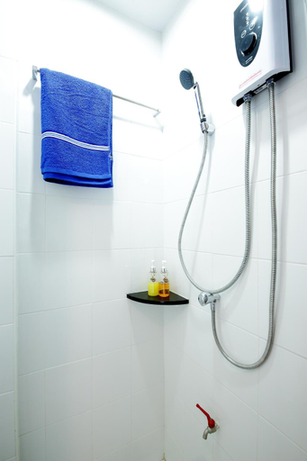Bathroom 4, Smile Inn, Pom Pram Sattru