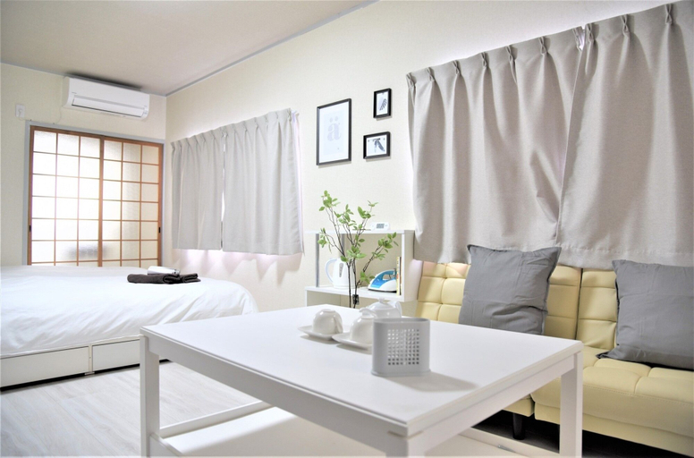 Bedroom 2, U-shuku Ar5, Osaka