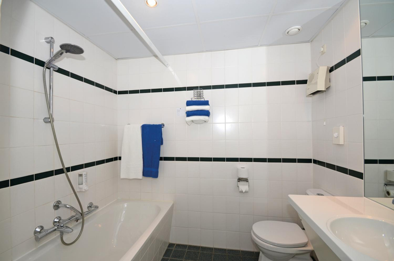 Bathroom 4, Fletcher Hotel-Restaurant Heidehof, Heerenveen