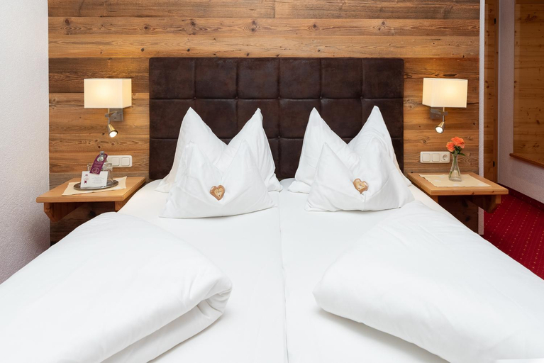 Bedroom, Hotel Zimmerbrau, Gmunden
