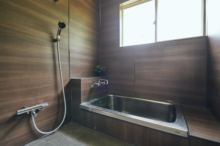 Bathroom 3, Kikkake Green and Mt. Fuji, Fujiyoshida