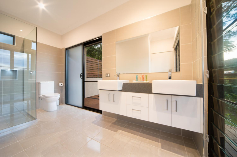 Bathroom 4, Seclude Adults Luxury Rainforest Retreat, Whitsunday