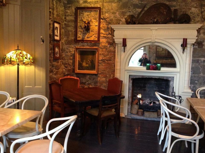 Others 5, Glendale hotel, Vale of Glamorgan
