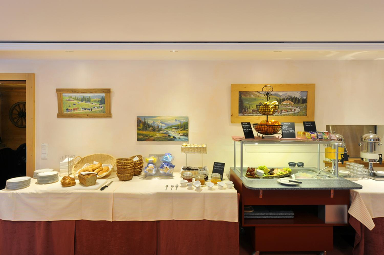 Food & Drinks 5, Hotel Bellerive Gstaad, Saanen