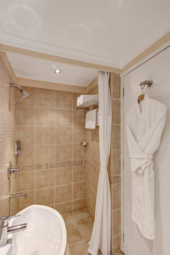 Bathroom 3, Club Mahindra Emerald Palms, Goa, South Goa