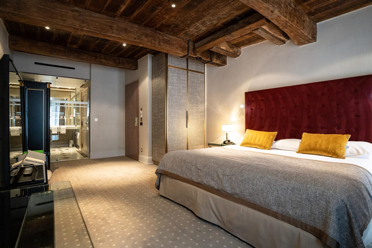 Bedroom 10