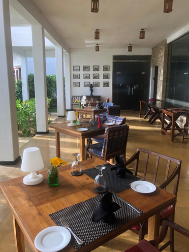 Food & Drinks 5, Turtle Bay Hotel, Tangalle