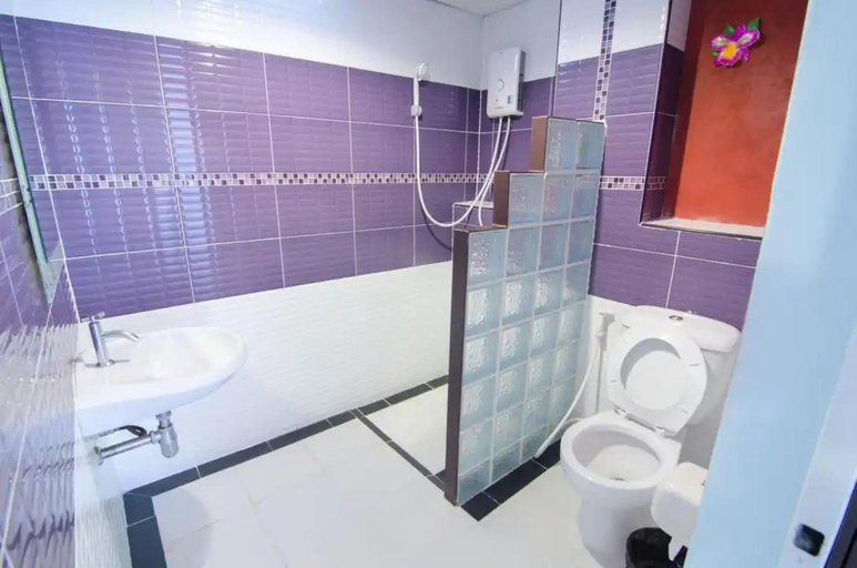 Bathroom 4, Fun-D City View Hotel, Muang Khon Kaen
