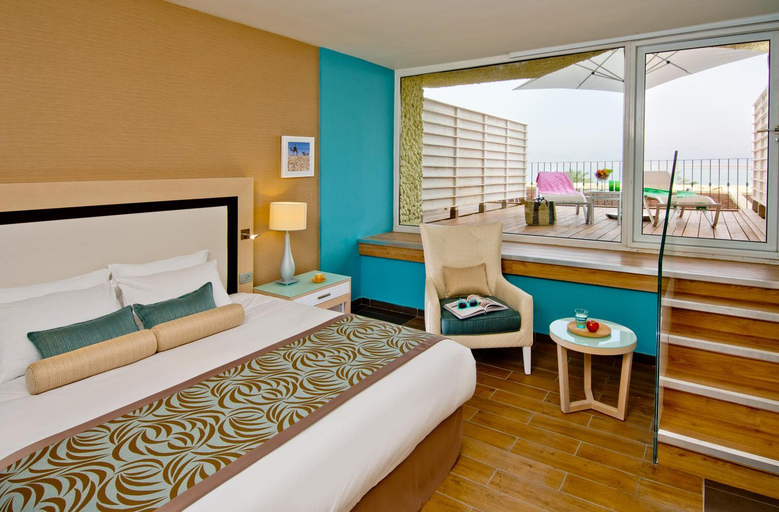 Others 4, Herods Dead Sea Hotel
