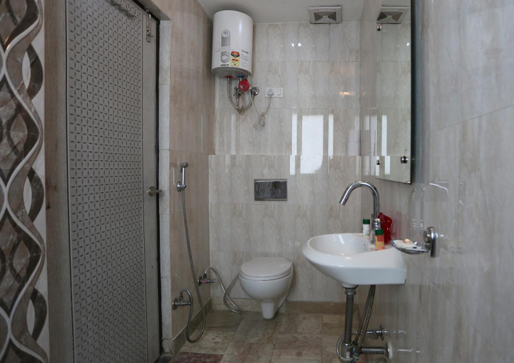 Bathroom 3, Hotel Laxman Resort, Agra