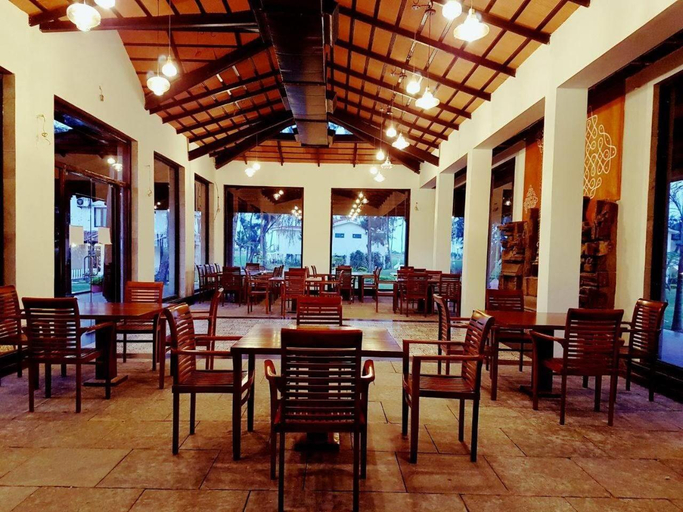 Food & Drinks 5, VGP Golden Beach Resort, Kancheepuram