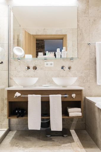 Bathroom 5, Pfefferkorns Hotel, Bludenz