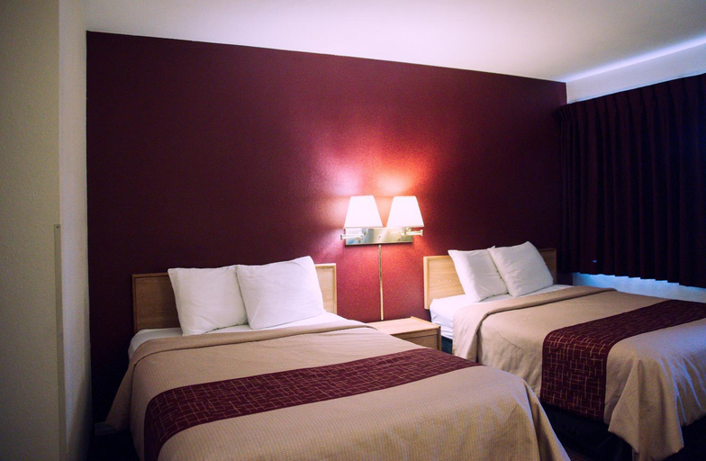 Bedroom 3, Red Roof Inn Blythe, Riverside
