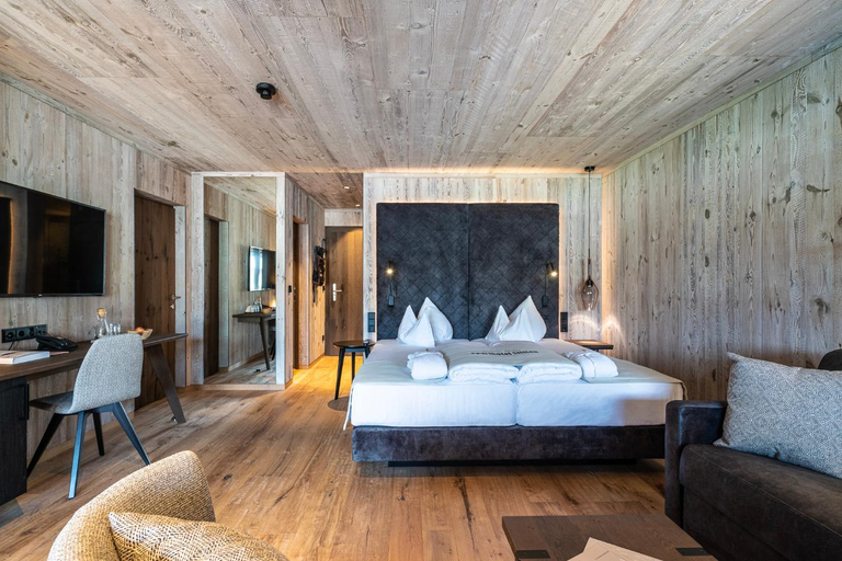Bedroom 3, Dolomiten Residenz - Sporthotel Sillian, Lienz