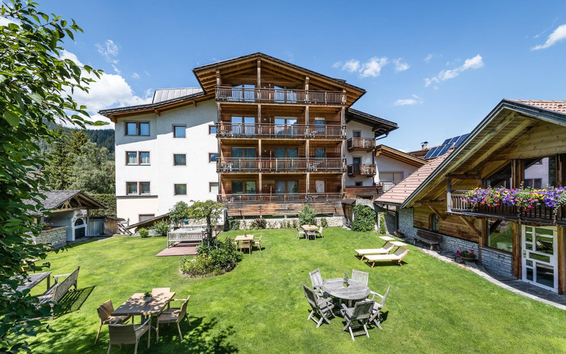 Exterior & Views 1, Sporthotel Exclusive, Bolzano