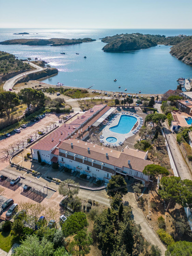 Exterior & Views 1, Hotel Calina, Girona