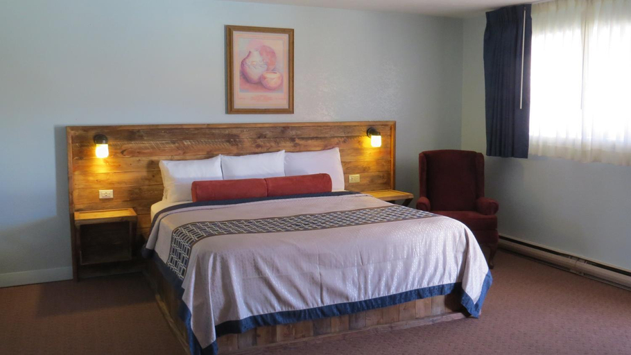 Bedroom 2, Casa Lemus Inn & Restaurant, Colfax