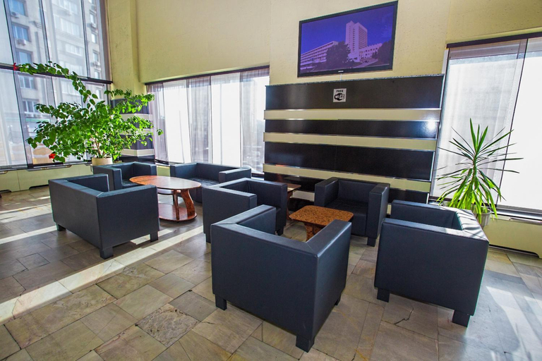 Public Area 2, Mir Hotel, Holosiïvs'kyi