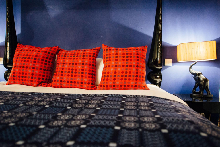 Bedroom 2, Kings Arms Hotel, Hertfordshire