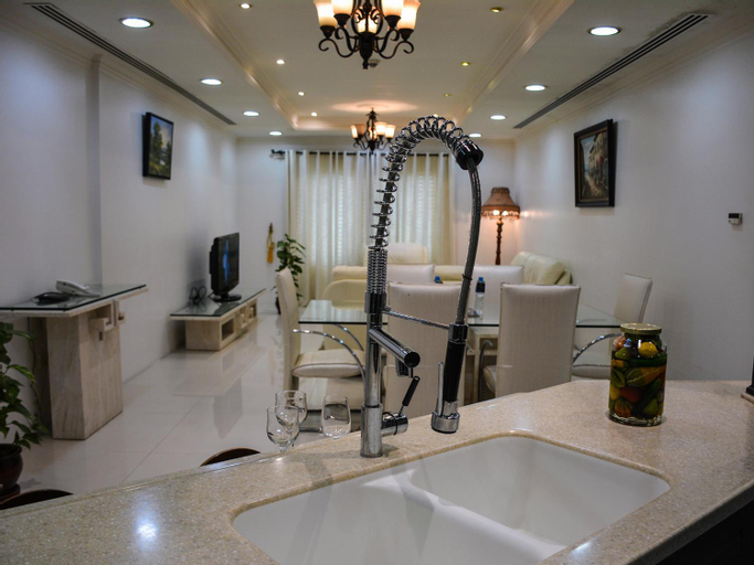 Bathroom 10