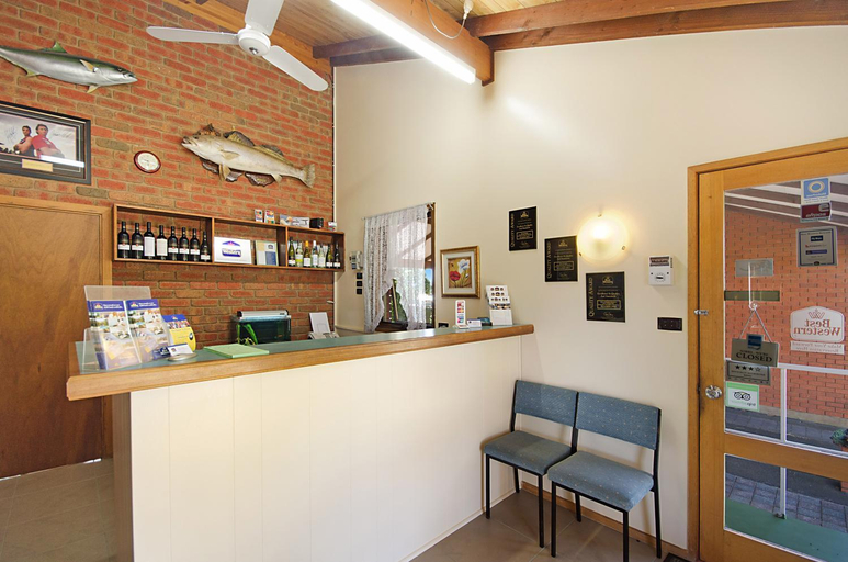 Food & Drinks 4, Whalers Rest Motor Inn, Glenelg - Portland