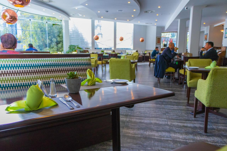 Food & Drinks 5, Hotel Calacoto, Pedro Domingo Murillo