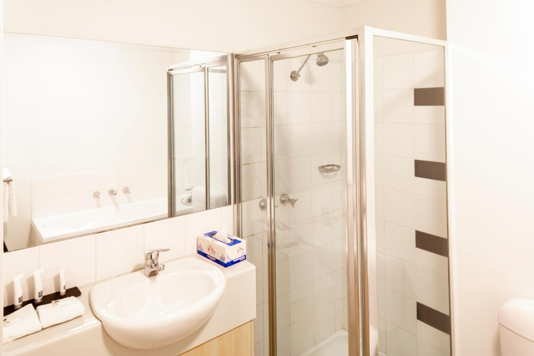 Bathroom, Amazing Accommodations St Kilda, Melbourne
