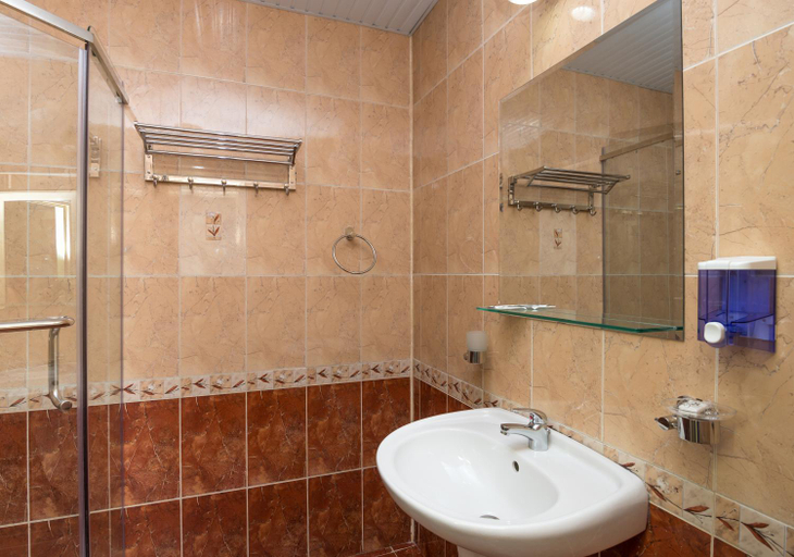 Bathroom 4, Iris Beach Hotel, Nesebar