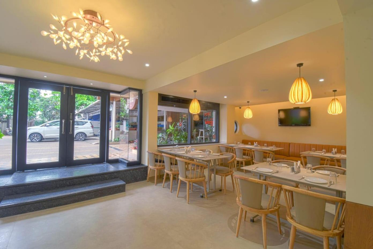 Food & Drinks 5, Hotel Vrishali Executive, Kolhapur