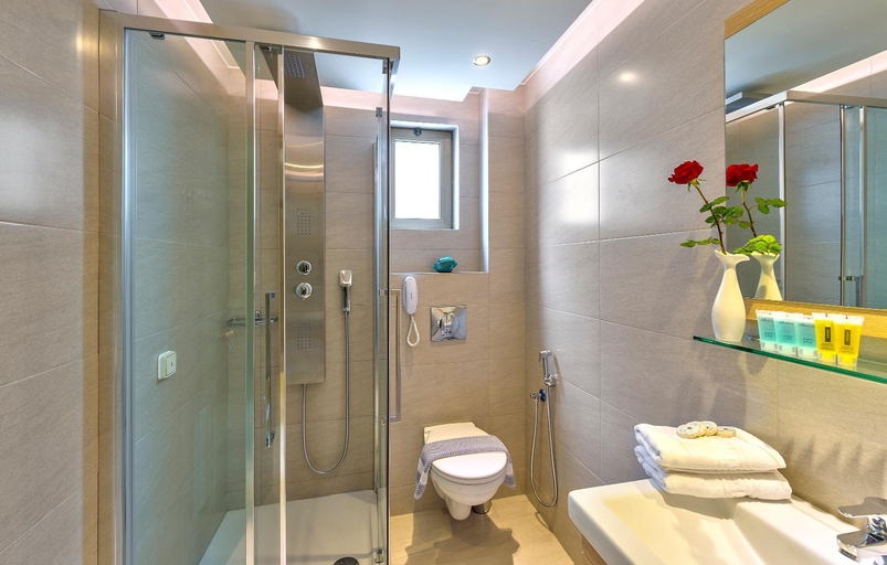 Bathroom 5, Leonidas Hotel & Apartments, Crete