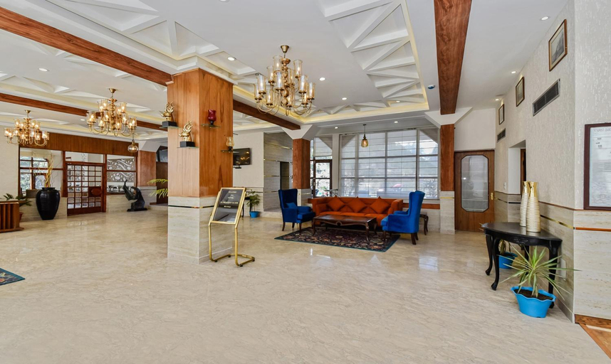 Public Area 4, Hotel Snowcrests Manor, Kullu