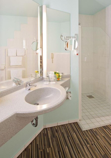Bathroom 3, Ringhotel Roggenland, Waldeck-Frankenberg