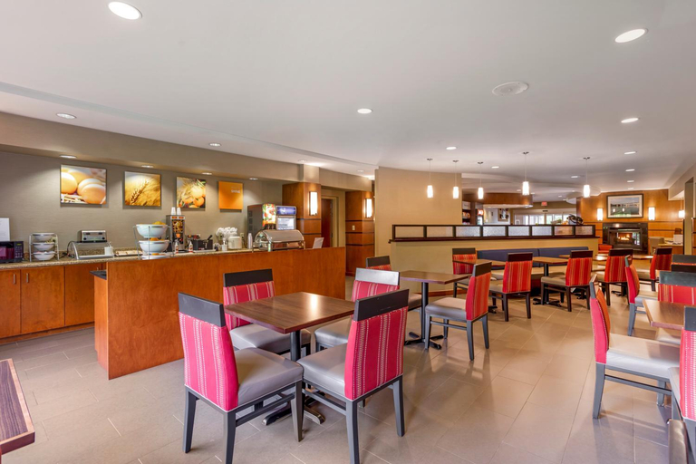 Food & Drinks 5, Comfort Suites Knoxville North, Knox