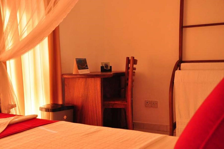 Bedroom 2, Sunset Fort Hotel, Galle Four Gravets