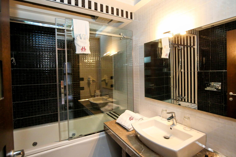 Bathroom 4, Hotel Partner & SPA, Vlorës