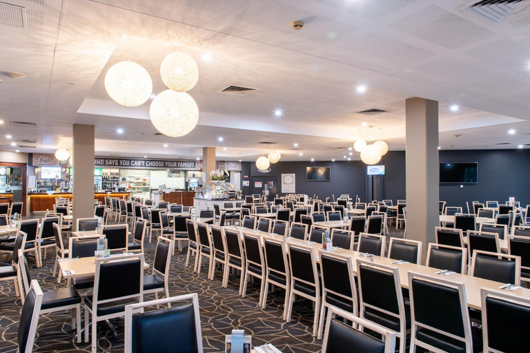 Food & Drinks 2, Mawson Lakes Hotel, Adelaide