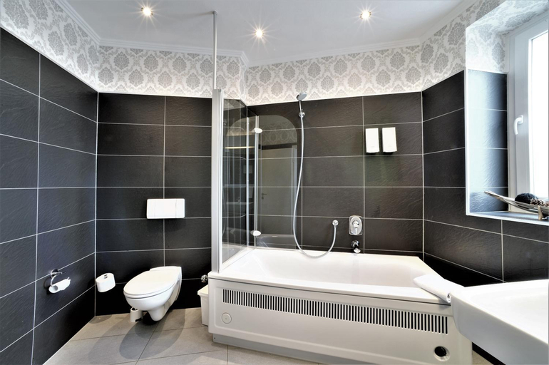 Bathroom 21